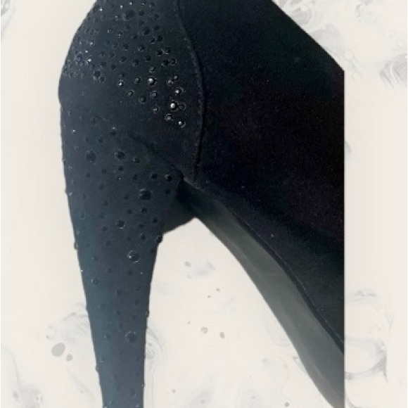 George black high heels with black rhinestones. Size 8 - Picture 6 of 9